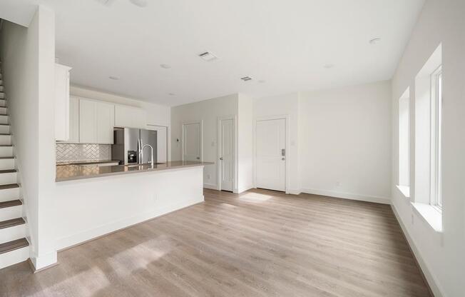 835 PAUL QUINN ST