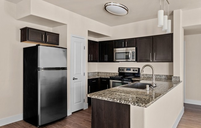 Modern Kitchen | Edge at Traverse Point Apartments  |  Apartments in Henderson, NV