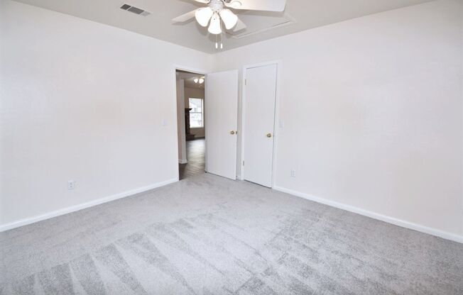 2 beds, 1 bath, 766 sqft, $1,300, Unit NPV2317