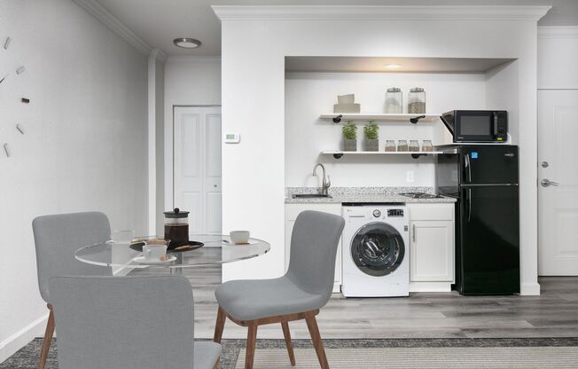 Studio, 1 bath, 500 sqft, $1,120, Unit 5210