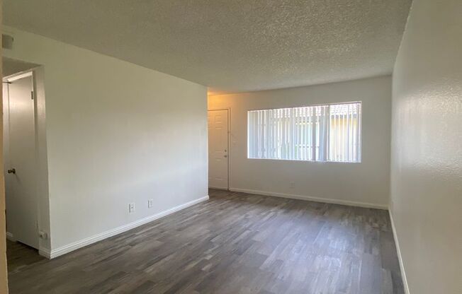 2 beds, 1 bath, 730 sqft, $1,275, Unit 146