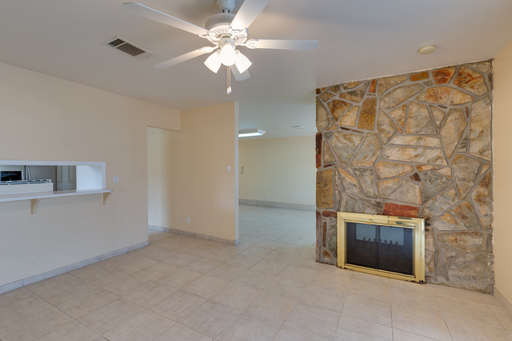 3 beds, 2 baths, $1,700