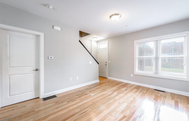 Grant Commons Living Room and Entry