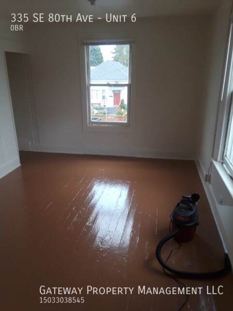 335 SE 80th Ave