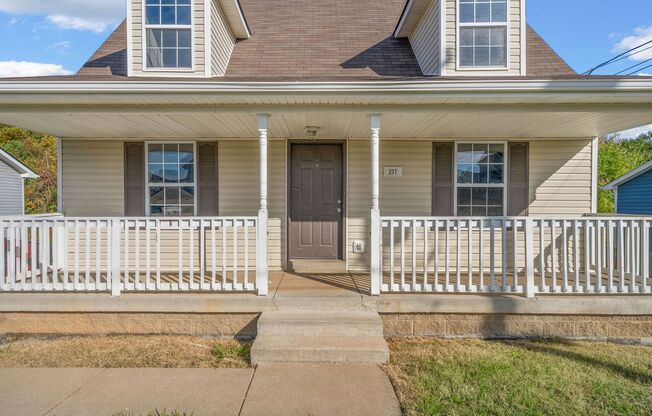 3 Bedroom Pet Friendly Home For Rent Near Post!