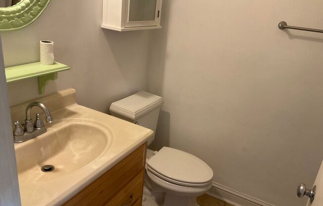 1 bed, 1 bath, $1,100