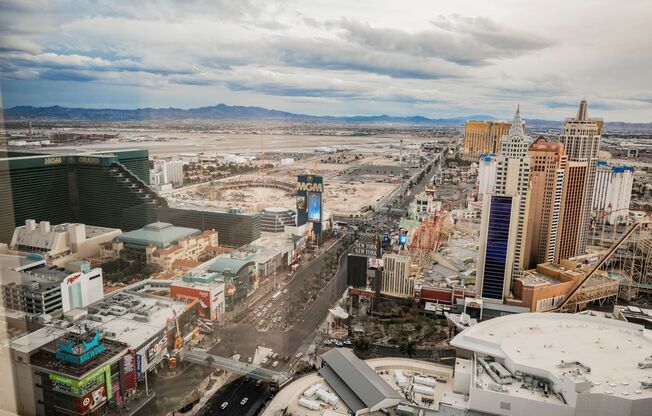 1 bed, 1.5 baths, $5,995, Unit #3902