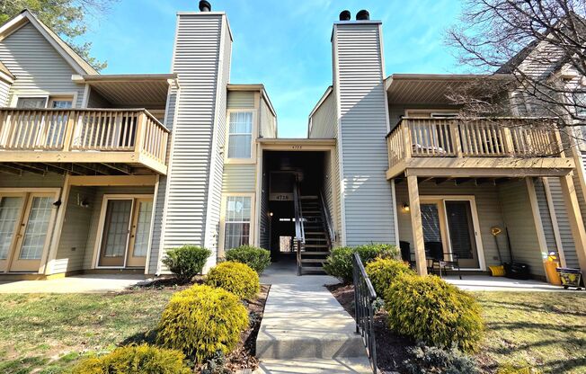Beautiful 2 BR/2 BA Condo in Ellicott City!