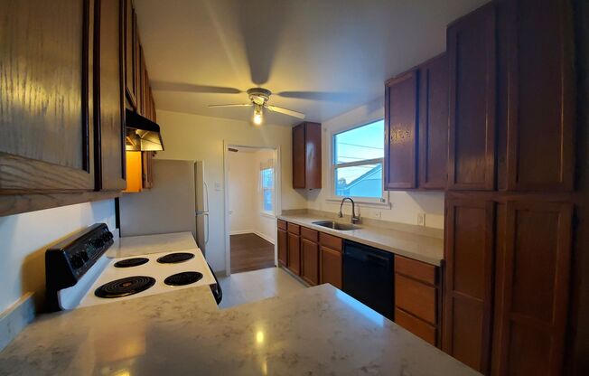 Two bedroom duplex with garage
