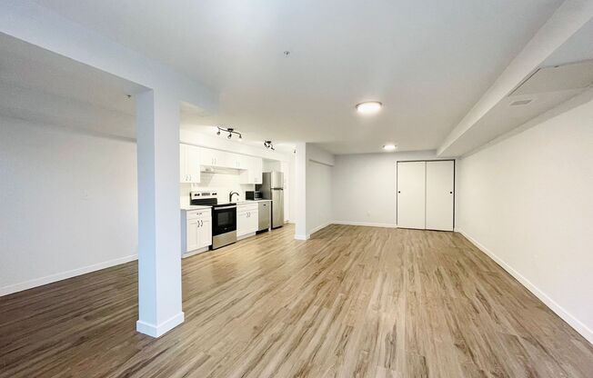 Studio, 1 bath, 730 sqft, $1,695, Unit Hamrick B01