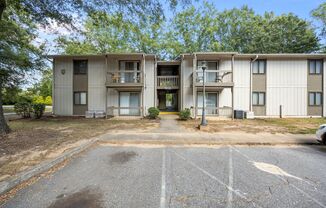 Fully Furnished 1-Bedroom Condo with Pool Access in Winston-Salem