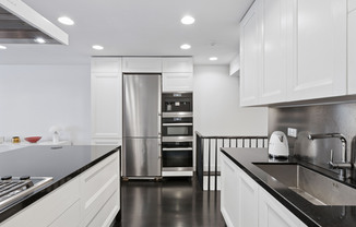 35 W 95 ST