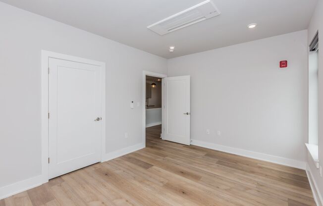 1 bed, 1 bath, 874 sqft, $2,900, Unit Apt # 212