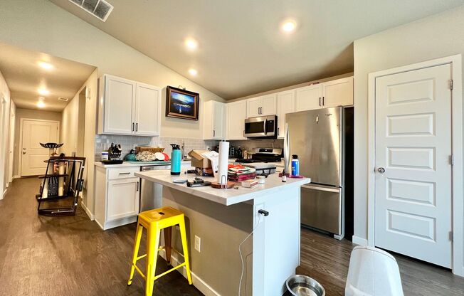 Stunning 3 Bed 2 Bath Ranch Home!