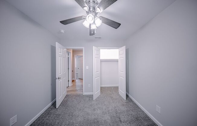 3 beds, 2.5 baths, 1,250 sqft, $1,850, Unit 18-44