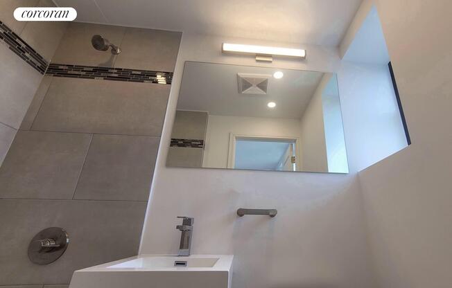 2 beds, 2 baths, $8,000, Unit 15B