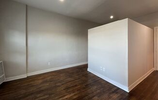 Studio, 1 bath, 400 sqft, $1,895, Unit 304