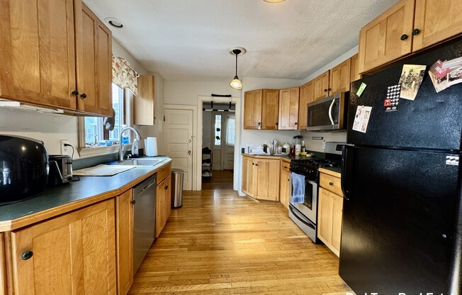 49 CONANT RD