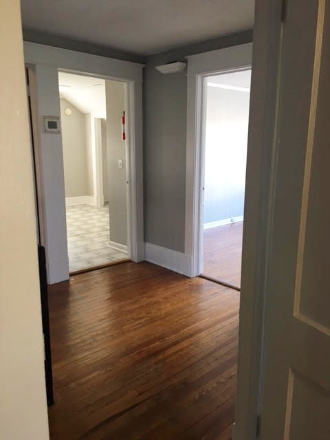 2 beds, 1 bath, 727 sqft, $1,195, Unit Unit B