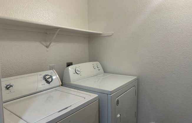 1 bed, 1 bath, 704 sqft, $2,295, Unit 417