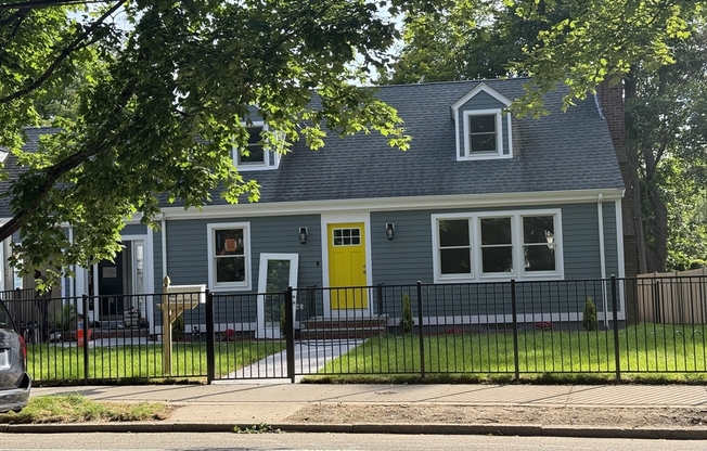 625 CHESTNUT HL AVE