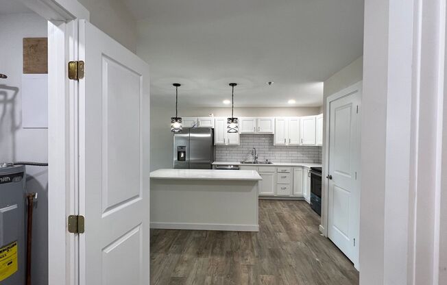 1 bed, 1 bath, 798 sqft, $1,300, Unit Apt 401