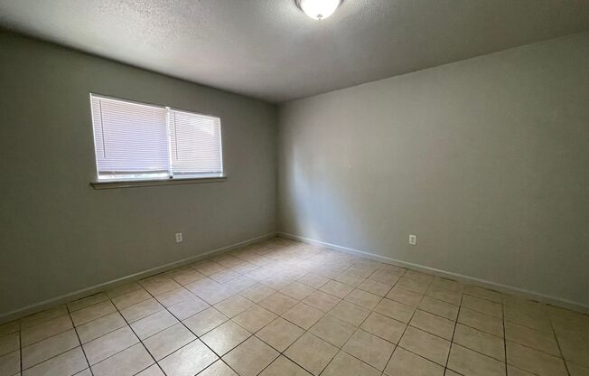 1 bed, 1 bath, 484 sqft, $595, Unit TP14