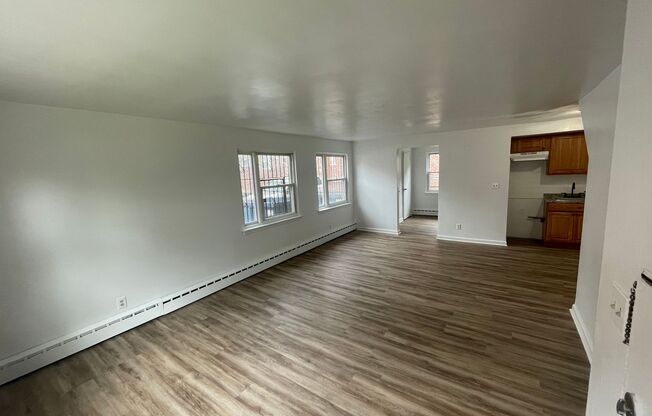 Studio, 1 bath, $1,275, Unit 80-A