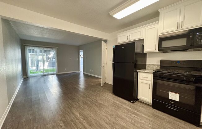 2 beds, 2 baths, 1,000 sqft, $2,850, Unit 227-67