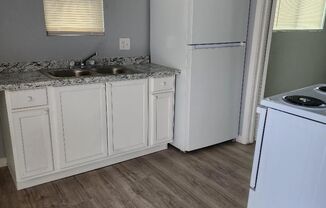 1 bed, 1 bath, $985, Unit Unit B