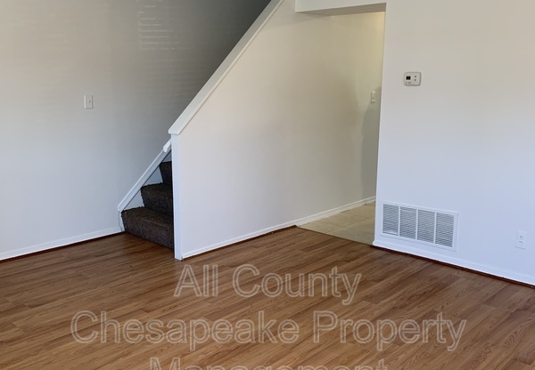 2623 WEGWORTH LN