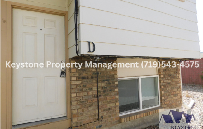$485 OFF - Move In Special!  Clean & Well Maintained Lower Level Belmont Apartment  -  2 Bed/1 Bath $975/$975
