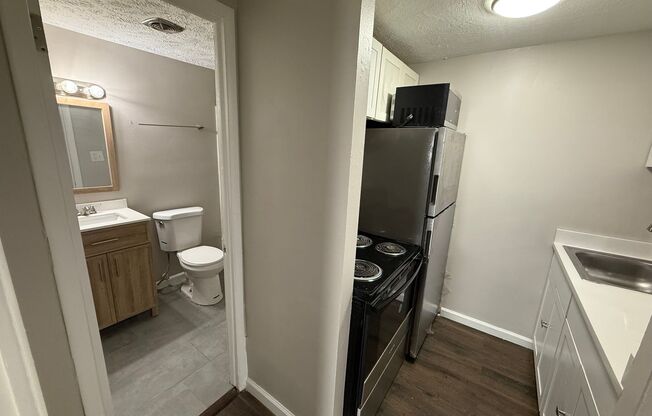 1 bed, 1 bath, 500 sqft, $925, Unit 106
