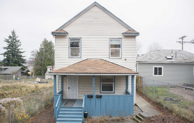 1619 YAKIMA AVE S