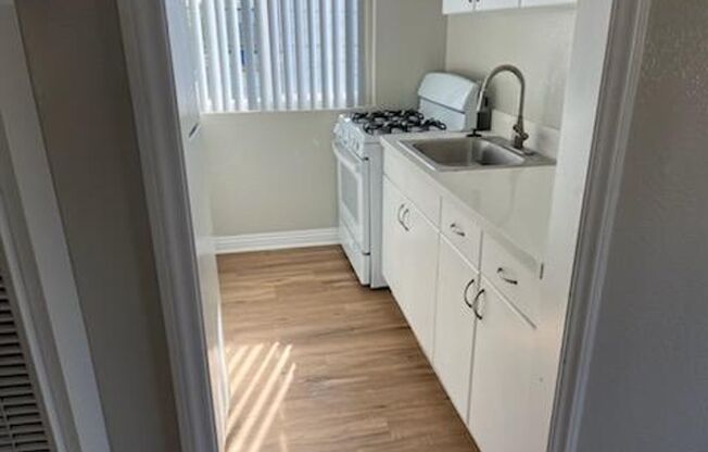 1 bed, 1 bath, 625 sqft, $1,850, Unit 10