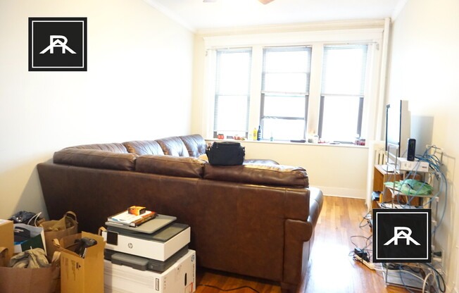 152 STRATHMORE RD