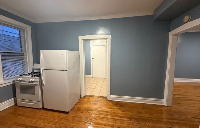 1 bed, 1 bath, 650 sqft, $950, Unit 1156 D-3