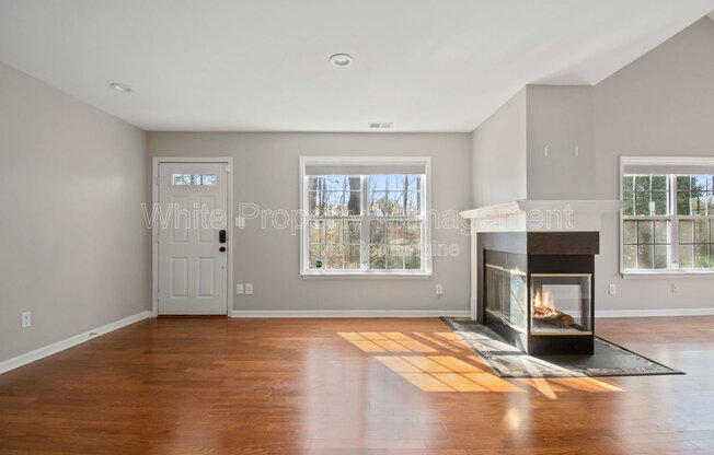 8401 SOUTHGATE CMNS DR