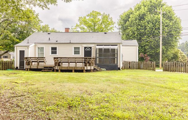 Spacious home located in a great neighborhood!