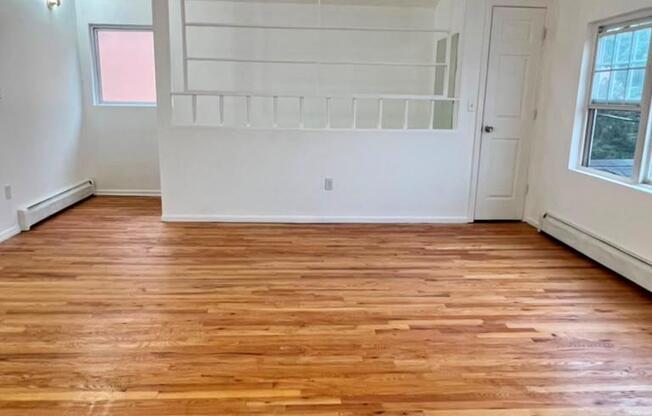670 SCHENCK AVE