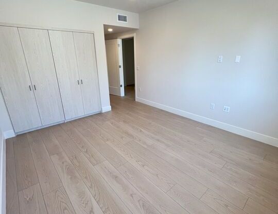 3 beds, 2.5 baths, 1,500 sqft, $6,150, Unit 402