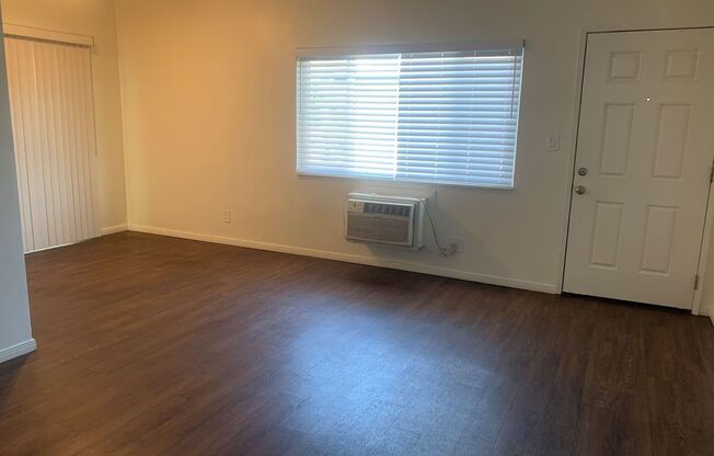 1 bed, 1 bath, 700 sqft, $1,795, Unit 6