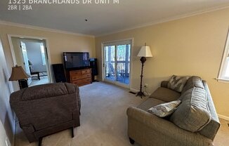 1325 BRANCHLANDS DR