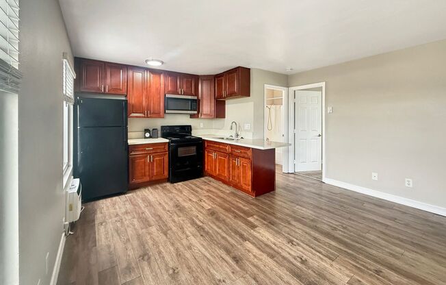 1 bed, 1 bath, 400 sqft, $1,875, Unit 56