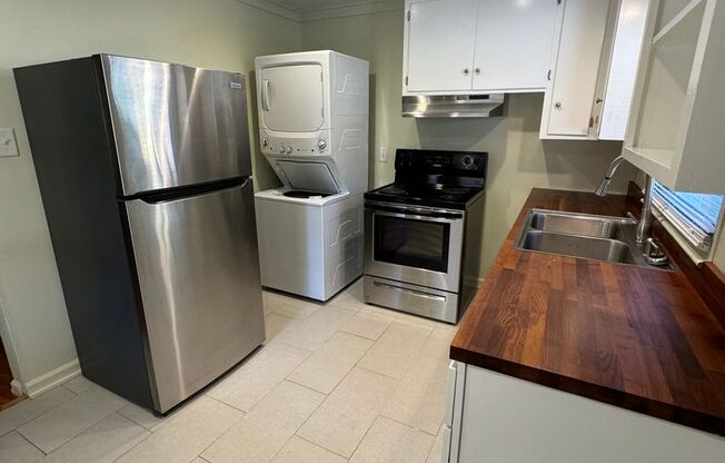 2 beds, 1 bath, $1,150, Unit 523