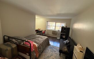 468 West Melrose