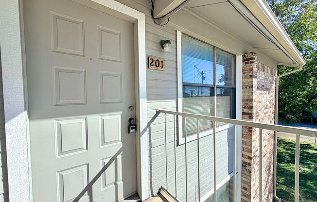 2526 W Prairie