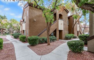 3 BEDROOM FULLY REMODELED CONDO!