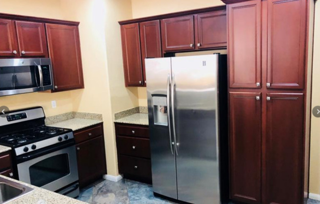 3 beds, 2.5 baths, $1,745, Unit # 14102