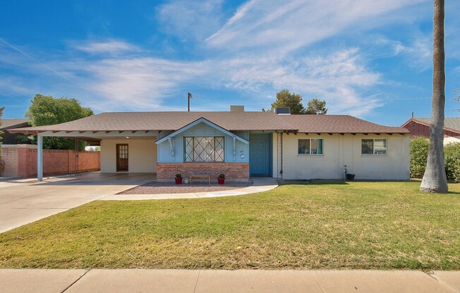 4 BEDROOM, 2 BATHROOM TEMPE HOME W/ 2 MASTER SUITES & AWESOME BACKYARD WITH PEBBLE TECH DIVING POOL!